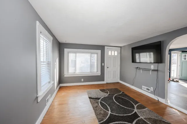 $395,000 | 74 Purchase Street, Manchester, NH 03103