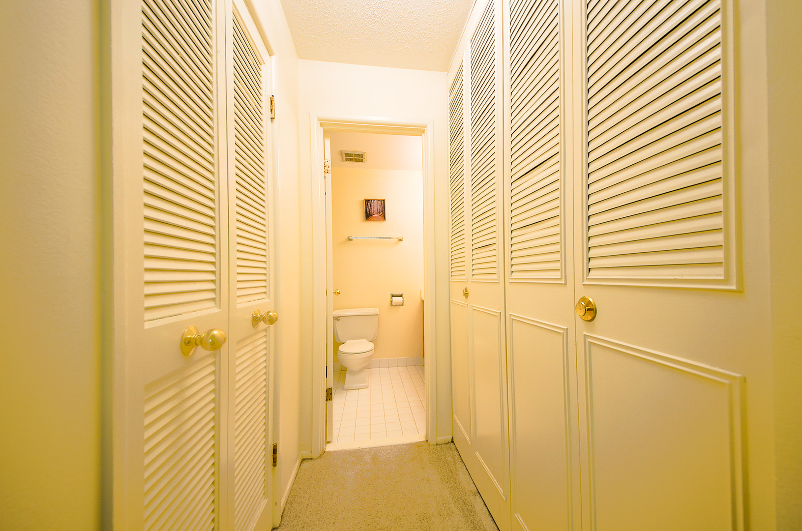 1206 South New Wilke Road, Unit 108 Arlington Heights, IL 60005 - Photo 11 of 21 a bathroom with a shower