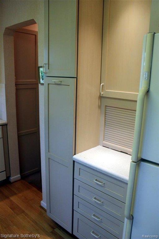 2906 Trafford Road Royal Oak, MI 48073 - Photo 10 of 21 Kitchen3.JPG