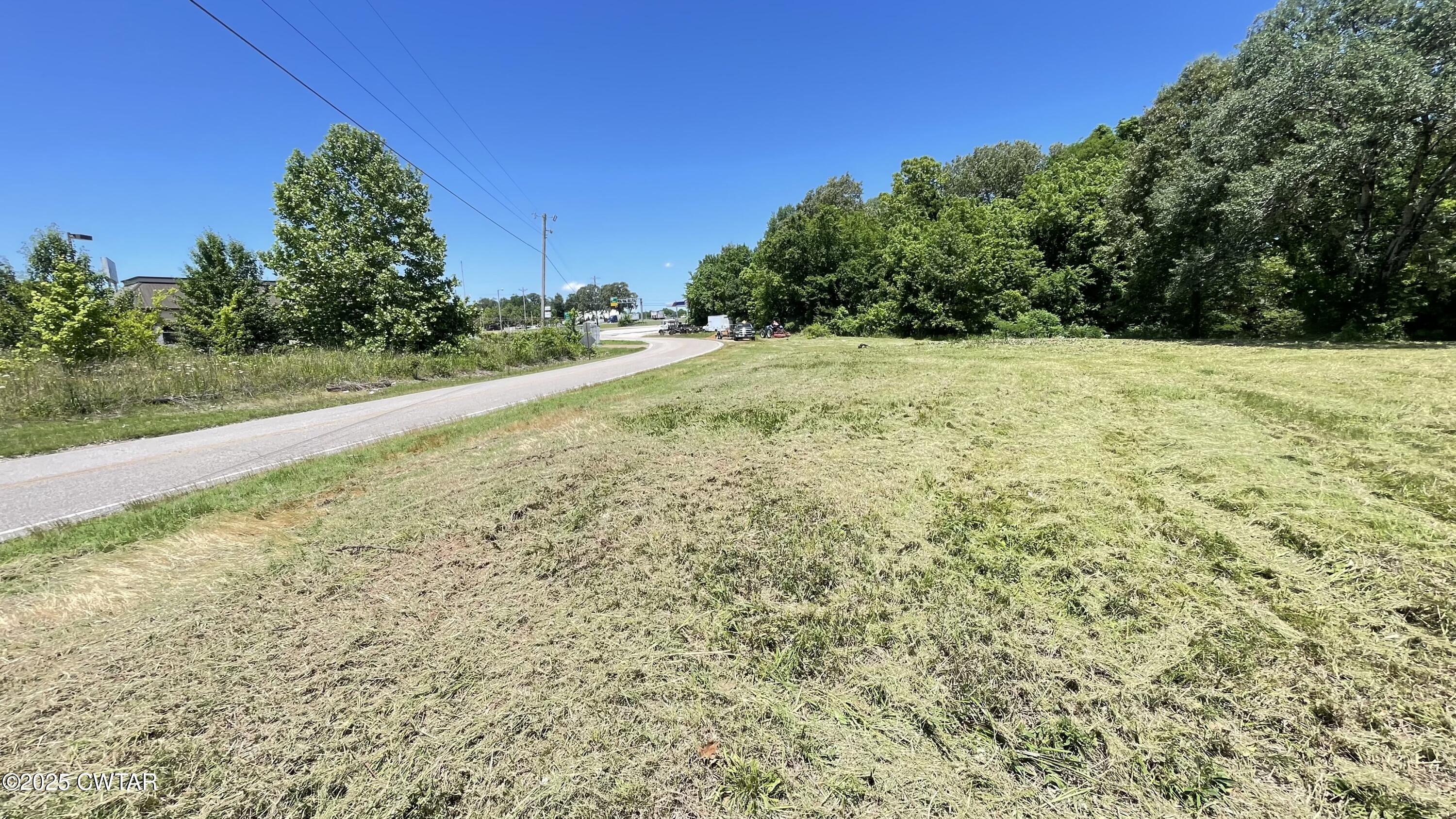 19 Mason Road Humboldt, TN 38343 - Photo 3 of 10 a view of a yard with an trees