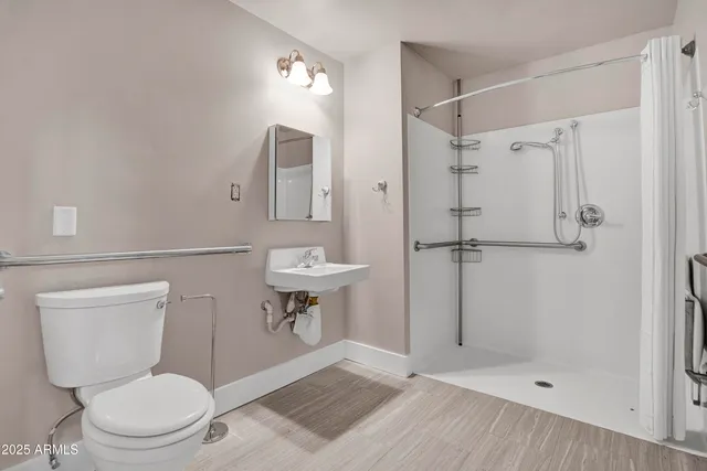 $895 | 5753 West Glendale Avenue, Unit 103, Glendale, AZ 85301