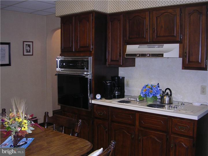 565 Erie Road Quakertown, PA 18951 - Photo 8 of 11 Kitchen