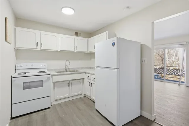 $1,900,000 | 9930 East 36th Street South, Independence, MO 64052