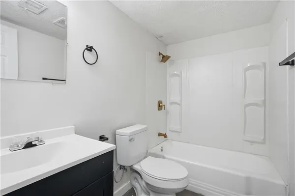 $1,900,000 | 9930 East 36th Street South, Independence, MO 64052