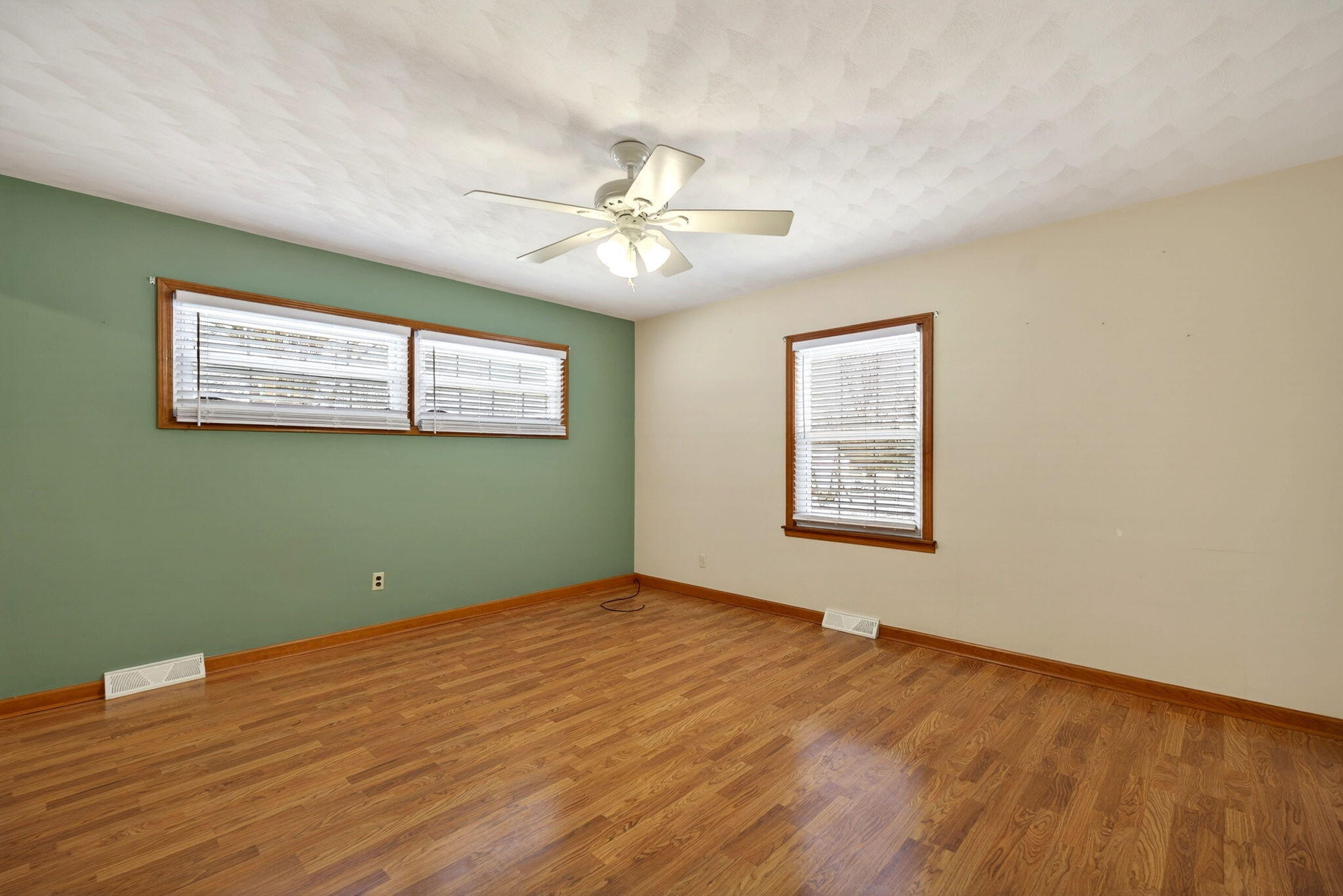 206 South Tecumseh Road Springfield, OH 45506 - Photo 17 of 41 Gallery Image 17