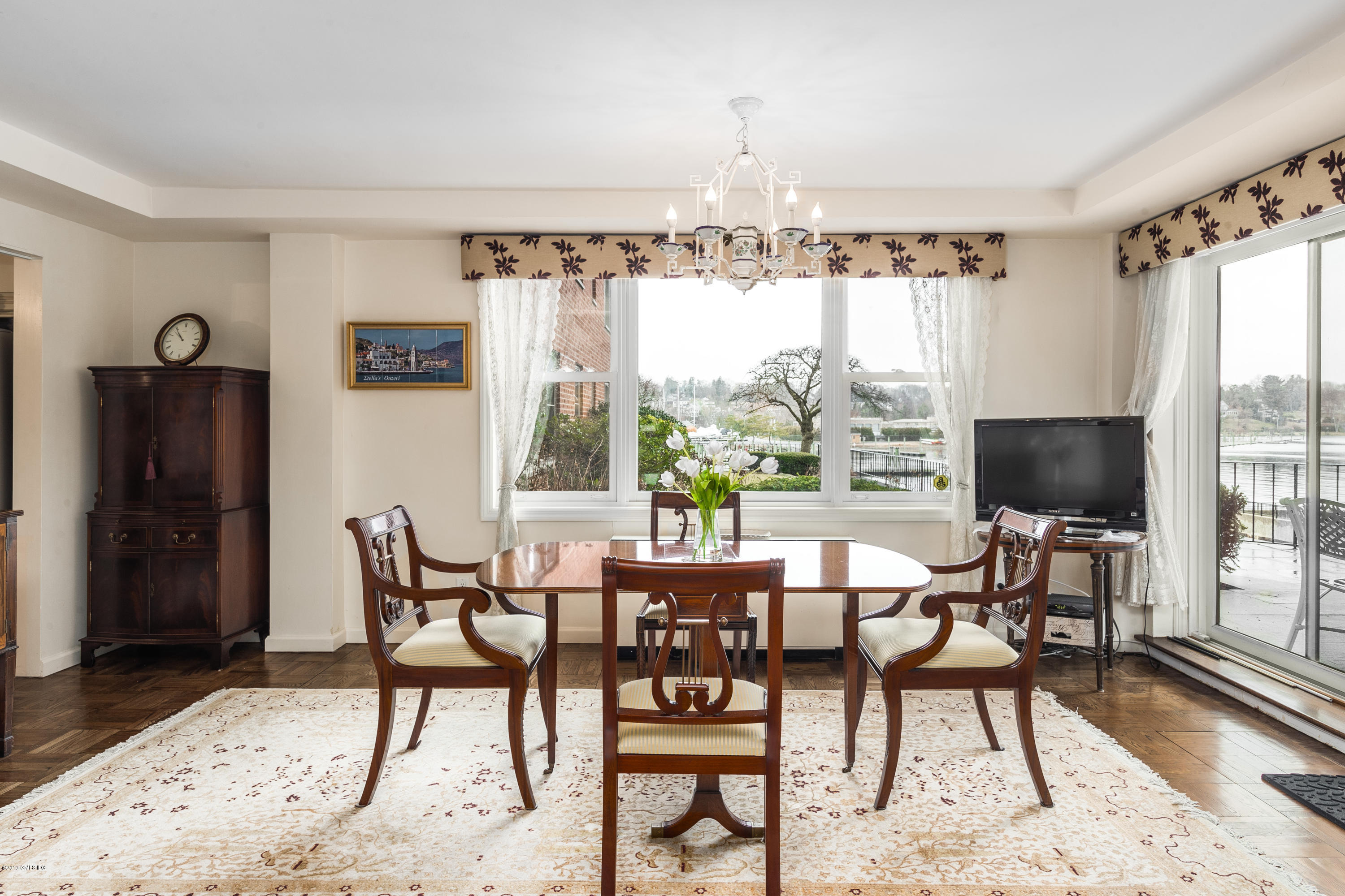 630 Steamboat Road, Unit 1D Greenwich, CT 06830 - Photo 4 of 13 DIning Room