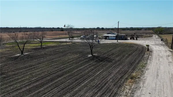 $206,900 | 166 County Road 303 East, Orange Grove, TX 78372