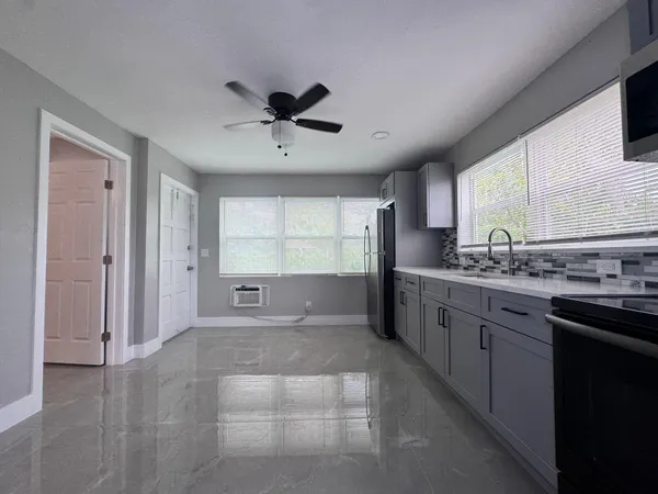 $2,099 | 189 Southeast 27th Place, Unit C, Boynton Beach, FL 33435