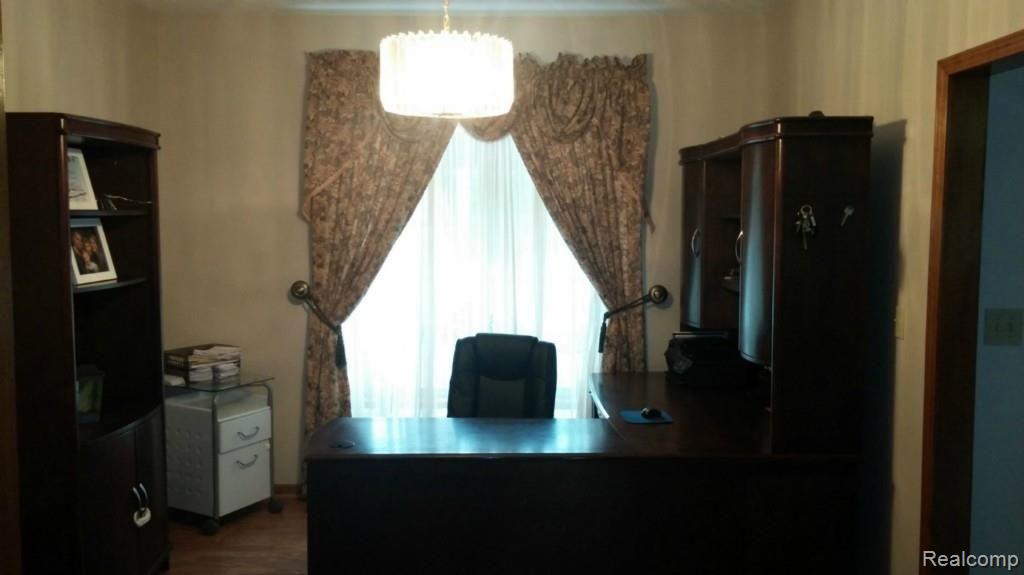 19960 Sony Road Belleville, MI 48111 - Photo 7 of 24 11.jpg