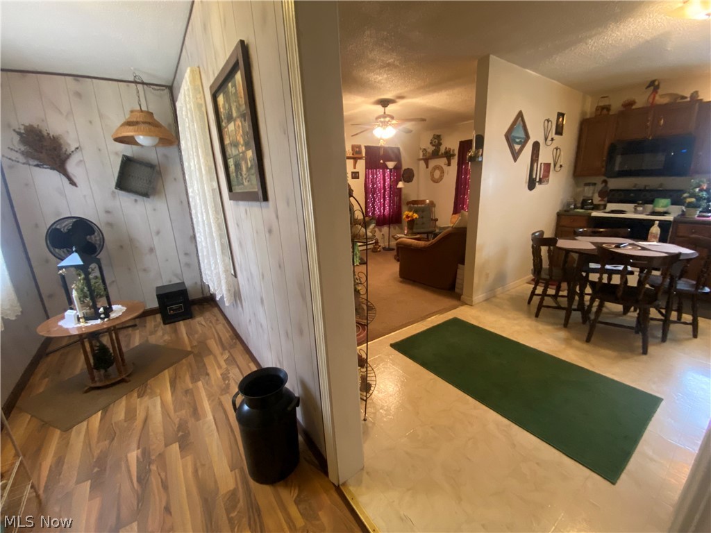 1923 Tillotson Road Ashtabula, OH 44004 - Photo 2 of 19 Gallery Image 2