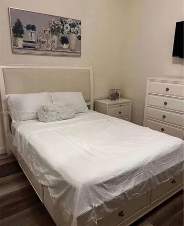 $1,100 | 2481 Northeast 2nd Drive, Unit 1, Homestead, FL 33033