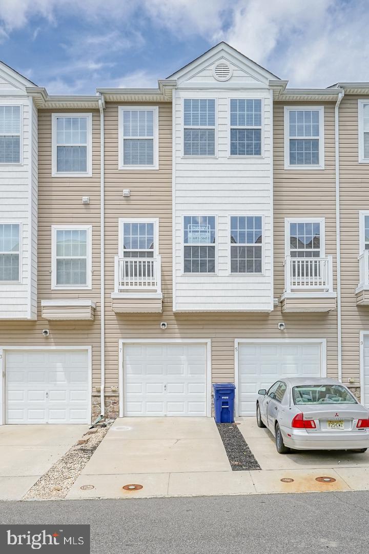 7 Teal Court Riverside, NJ 08075 - Photo 2 of 7