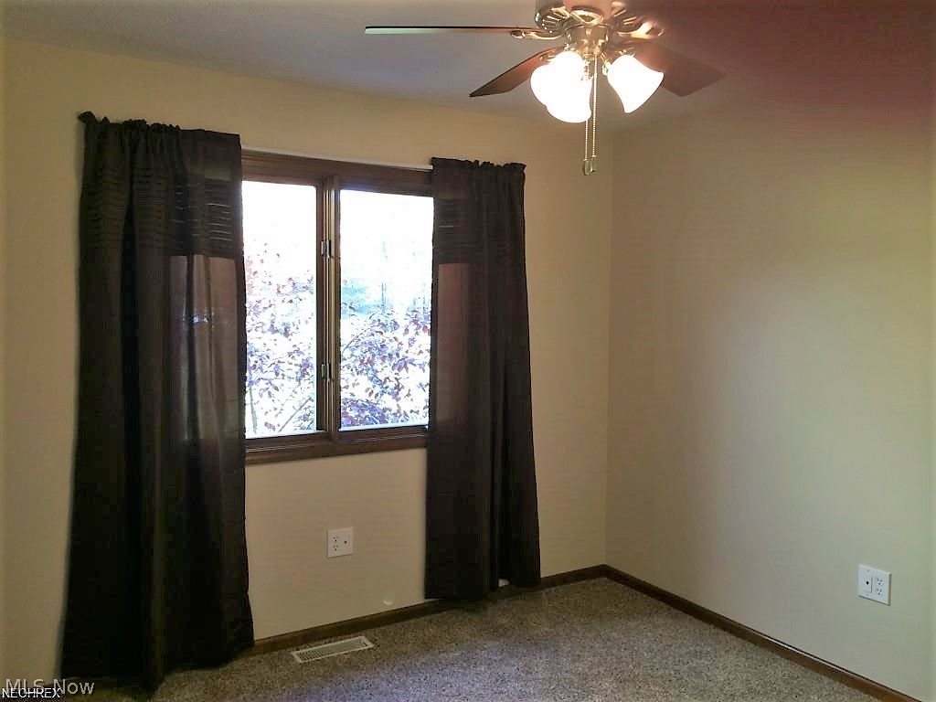 2621 Center Road Ashtabula, OH 44004 - Photo 9 of 18 Gallery Image 9