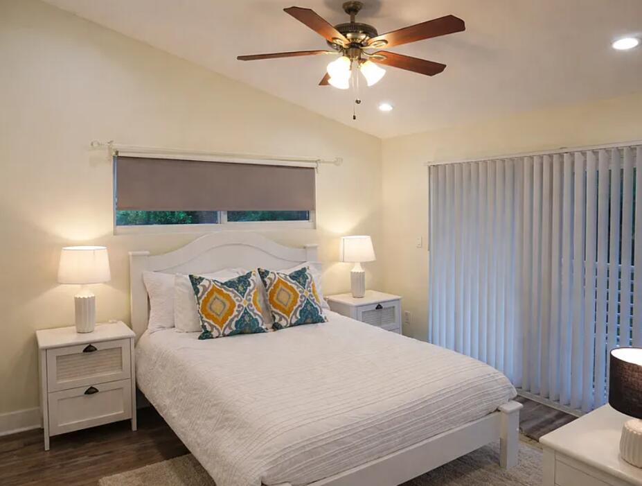 902 Palm Avenue, Unit 4 Boca Raton, FL 33432 - Photo 2 of 4 902p-2
