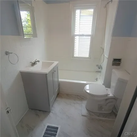 $1,500 | 344-46 Bryant Avenue, Unit 46, Syracuse, NY 13204