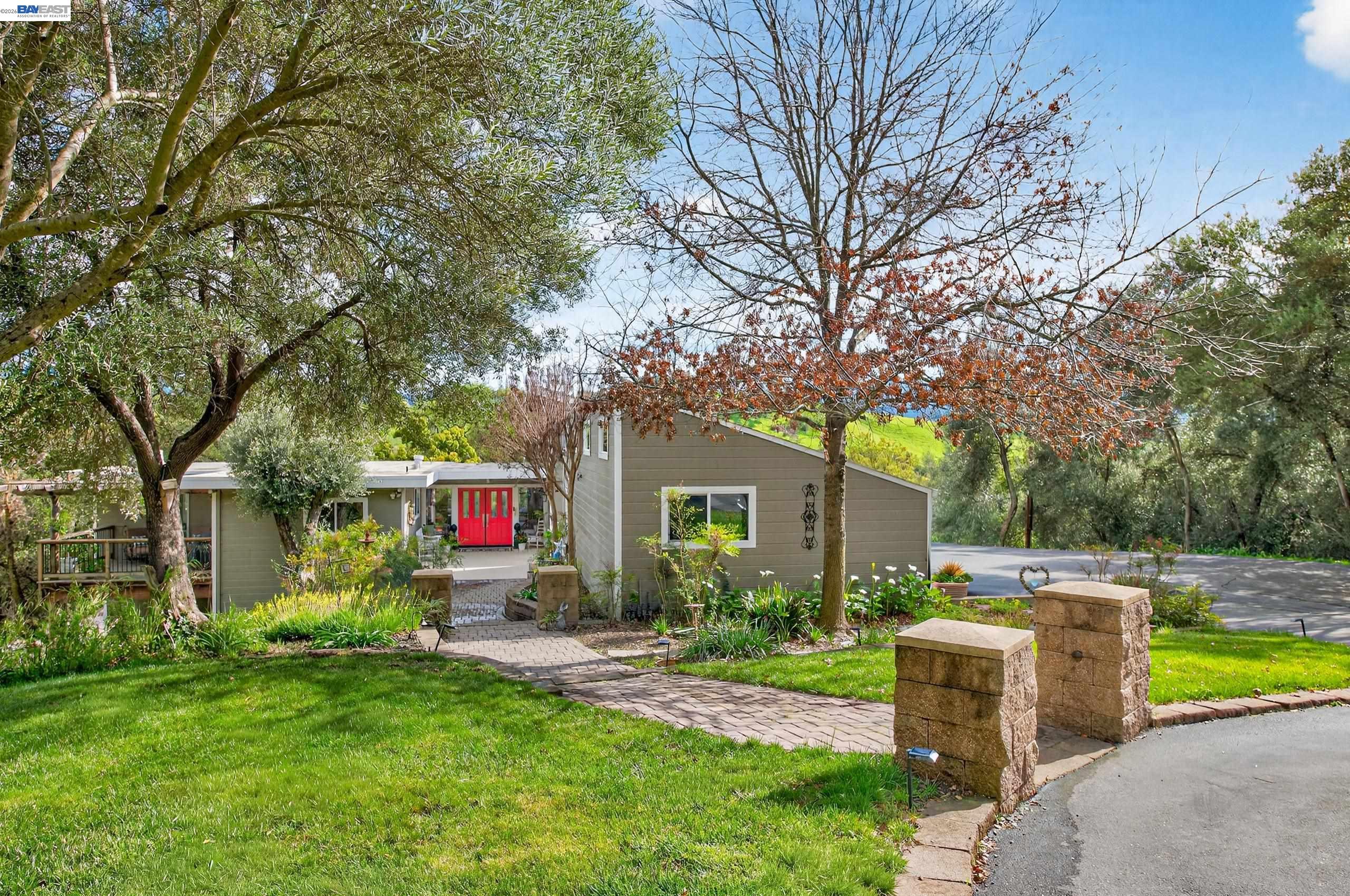 10700 Foothill Road Sunol, CA 94586 - Photo 2 of 59