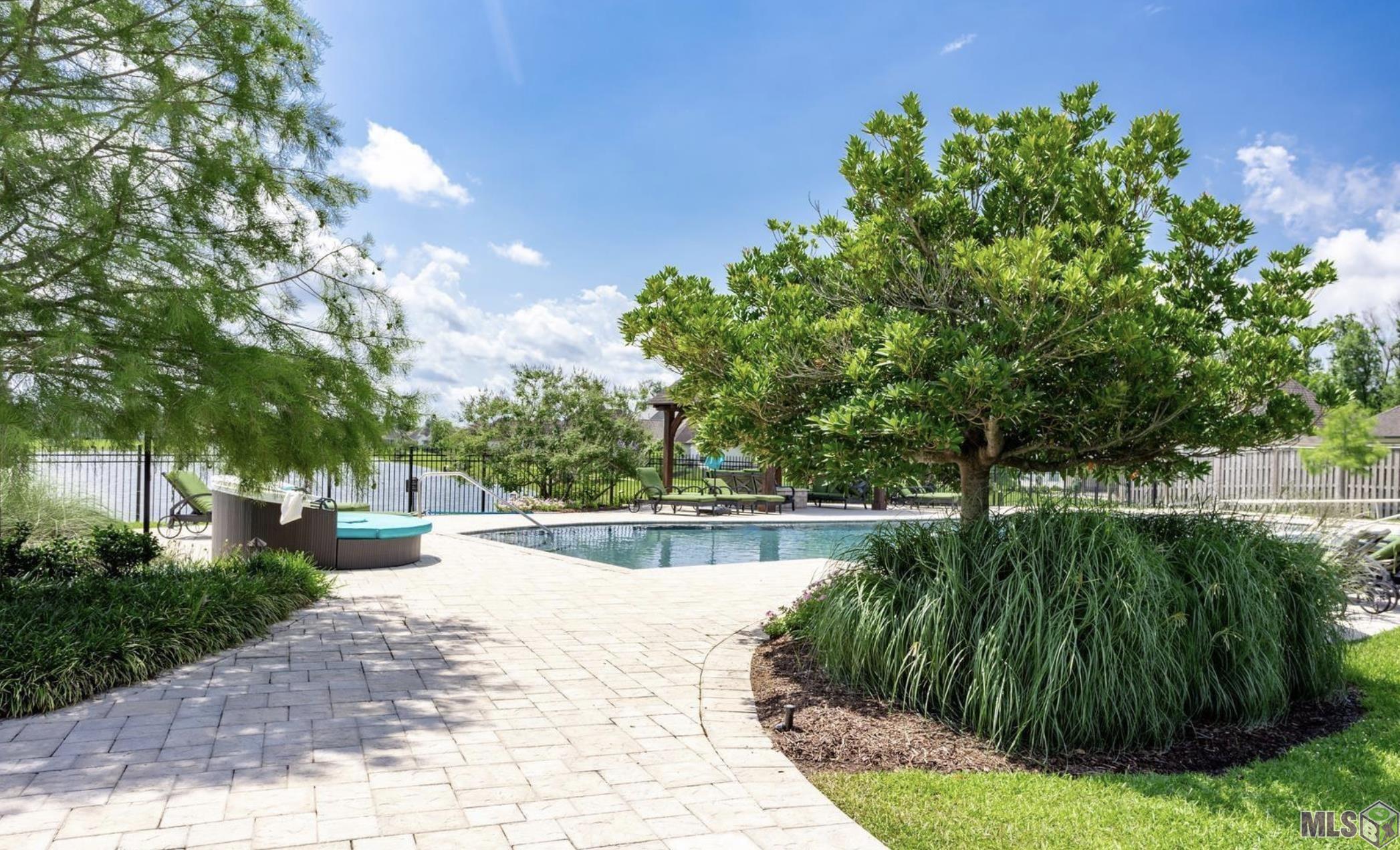 8254 Seville Court Baton Rouge, LA 70820 - Photo 18 of 20 Gallery Image 18