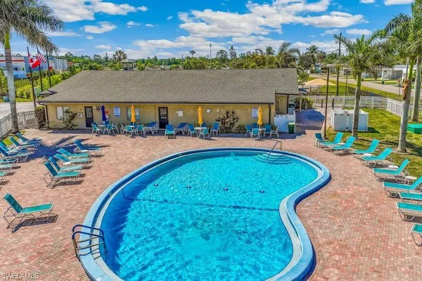 $140,000 | 10 Abilene Trail, Unit 192, Naples, FL 34113
