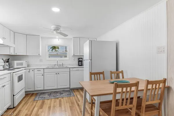 $140,000 | 10 Abilene Trail, Unit 192, Naples, FL 34113