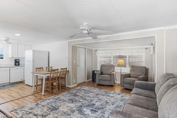 $140,000 | 10 Abilene Trail, Unit 192, Naples, FL 34113