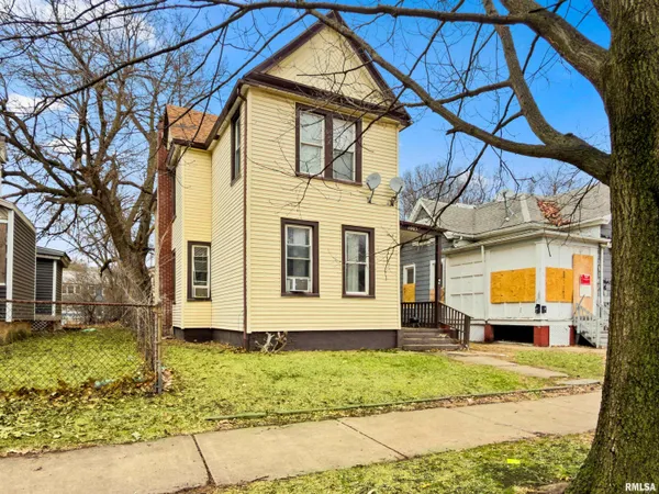 $149,900 | 1003 Northeast Monroe Street, Peoria, IL 61603