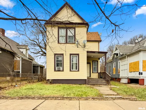 $149,900 | 1003 Northeast Monroe Street, Peoria, IL 61603