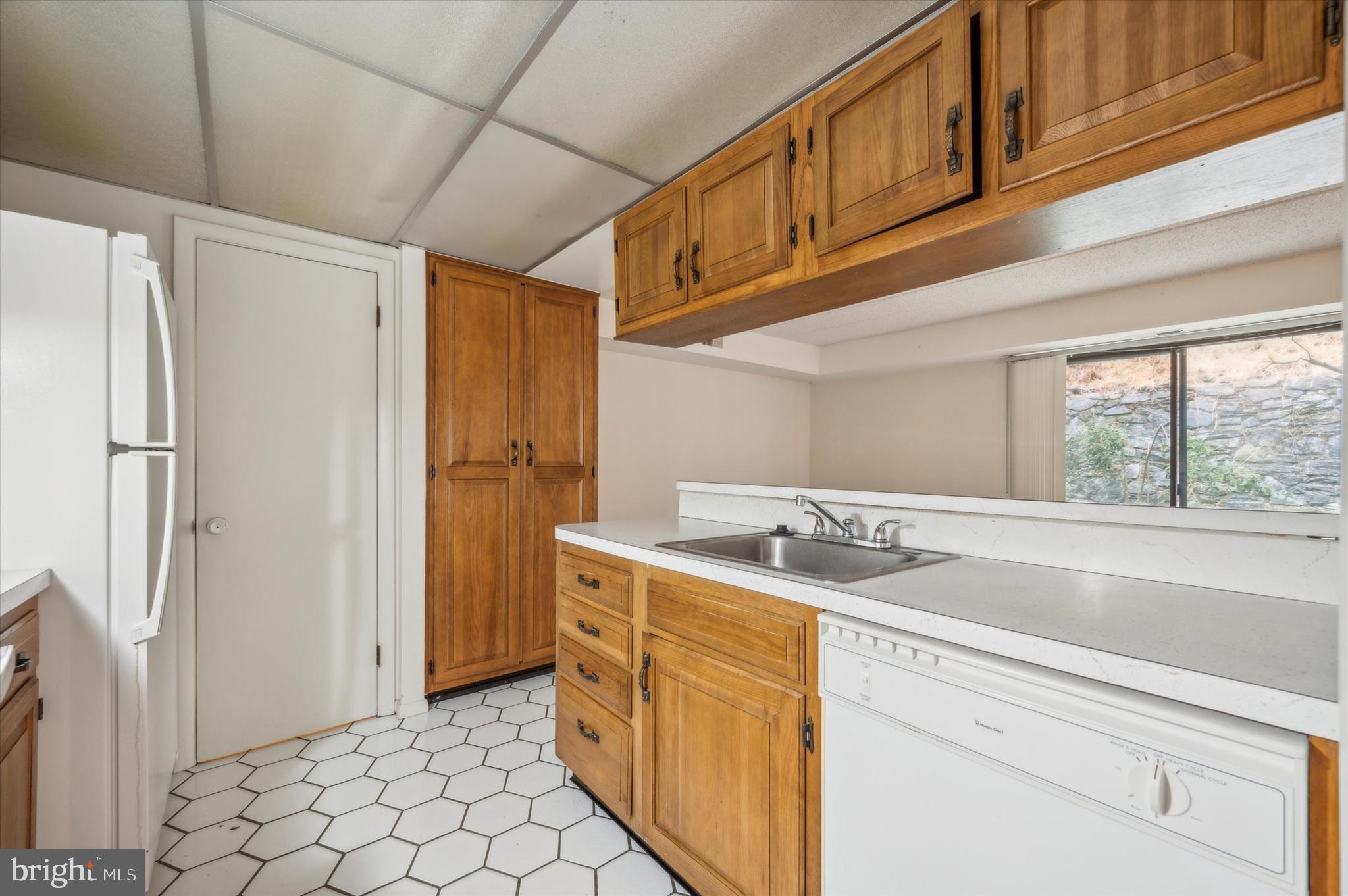 618 North Lemon Street Media, PA 19063 - Photo 6 of 23