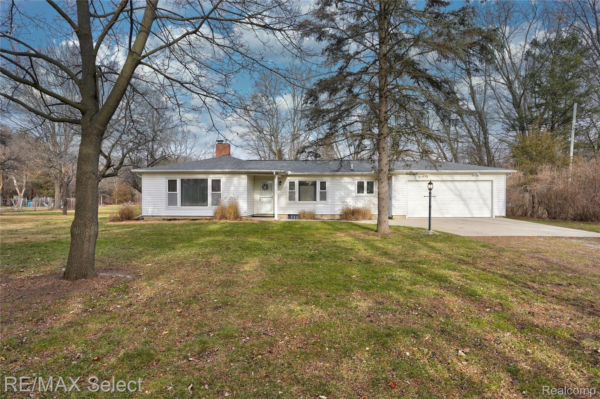 6492 Flushing Road Flushing, MI 48433 - Photo 1 of 42 6492 Flushing Road 03.jpg