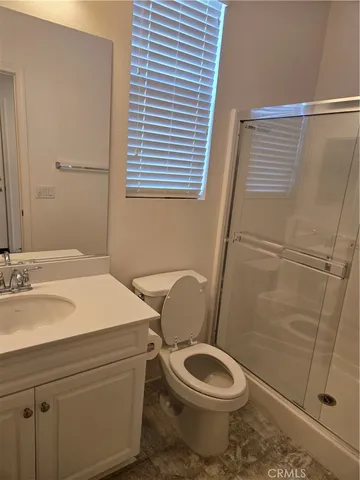 a view of empty room with window