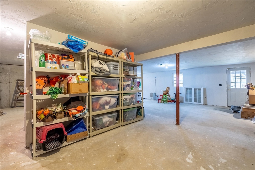 14 Wamsutta Ridge Road Charlton, MA 01507 - Photo 20 of 23