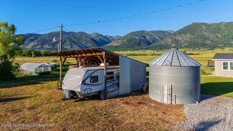 $749,000 | 2779 County Road 122, Thayne, WY 83127