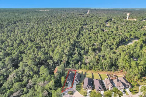 $415,000 | 340 Water Tupelo Drive, Montgomery, TX 77316