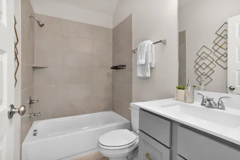 $415,000 | 340 Water Tupelo Drive, Montgomery, TX 77316