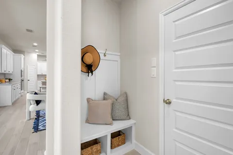 $400,000 | 340 Water Tupelo Drive, Montgomery, TX 77316