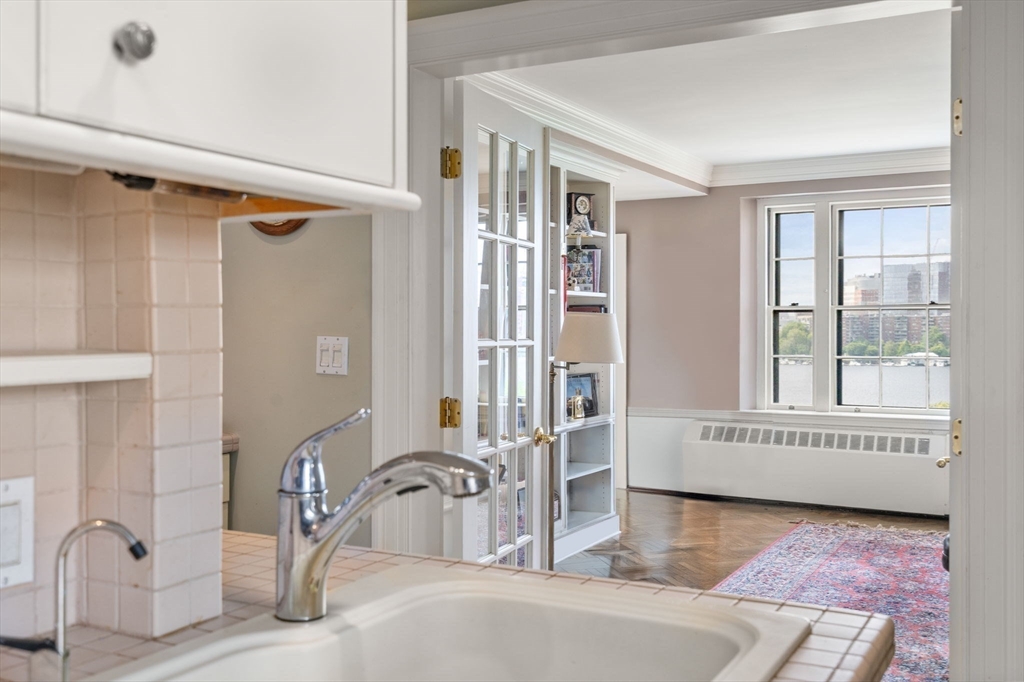 274 Beacon Street, Unit 8R Boston, MA 02116 - Photo 9 of 21