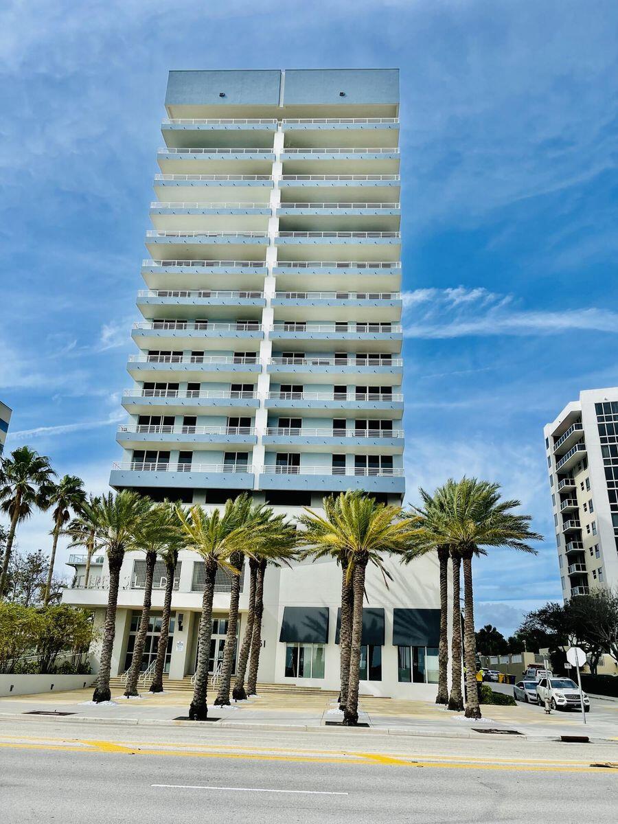 1551 North Flagler Drive, Unit 802 West Palm Beach, FL 33401 - Photo 25 of 31 a view of a building with a window