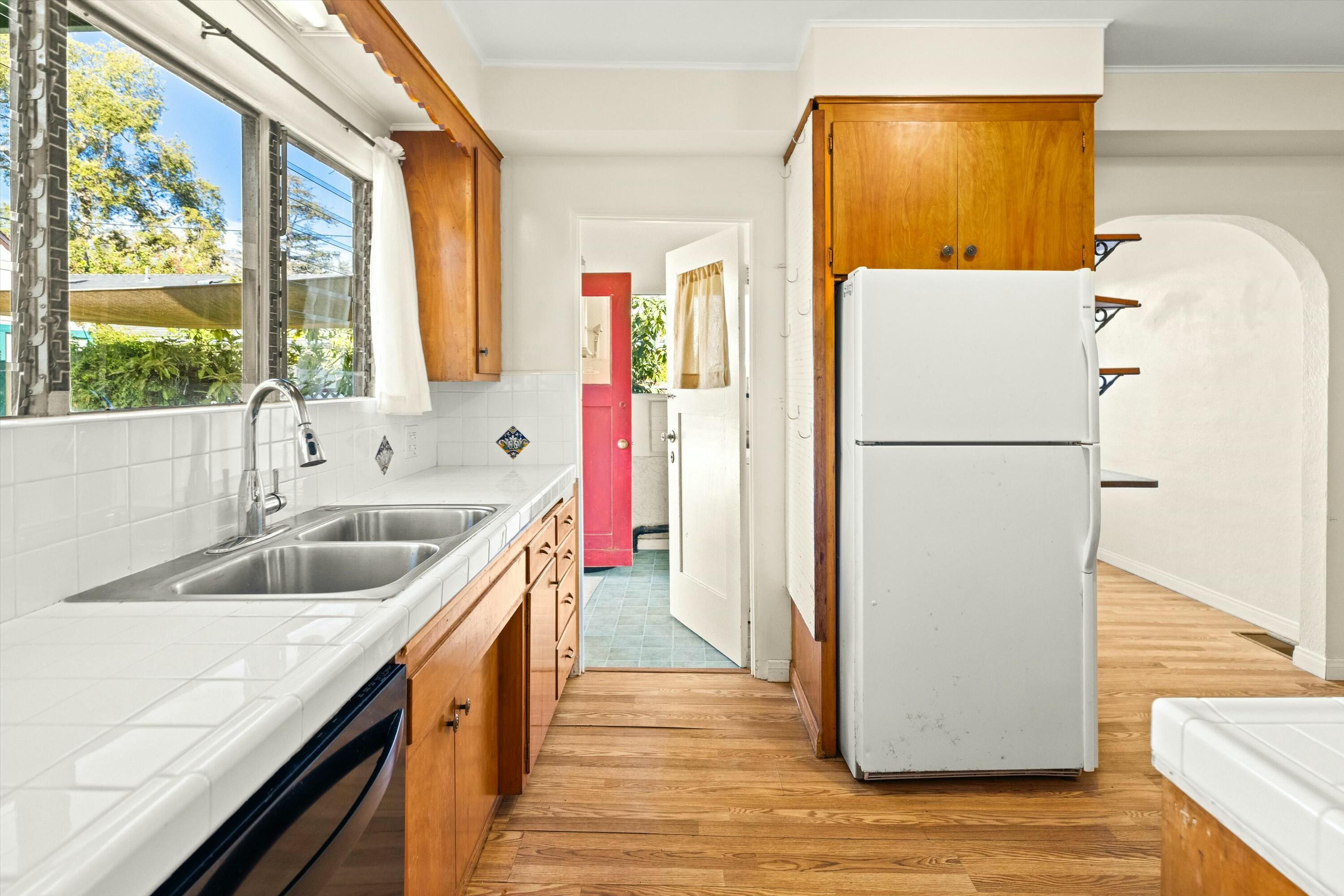 318 Arden Road Santa Barbara, CA 93105 - Photo 12 of 39 tempImageZwUrFT