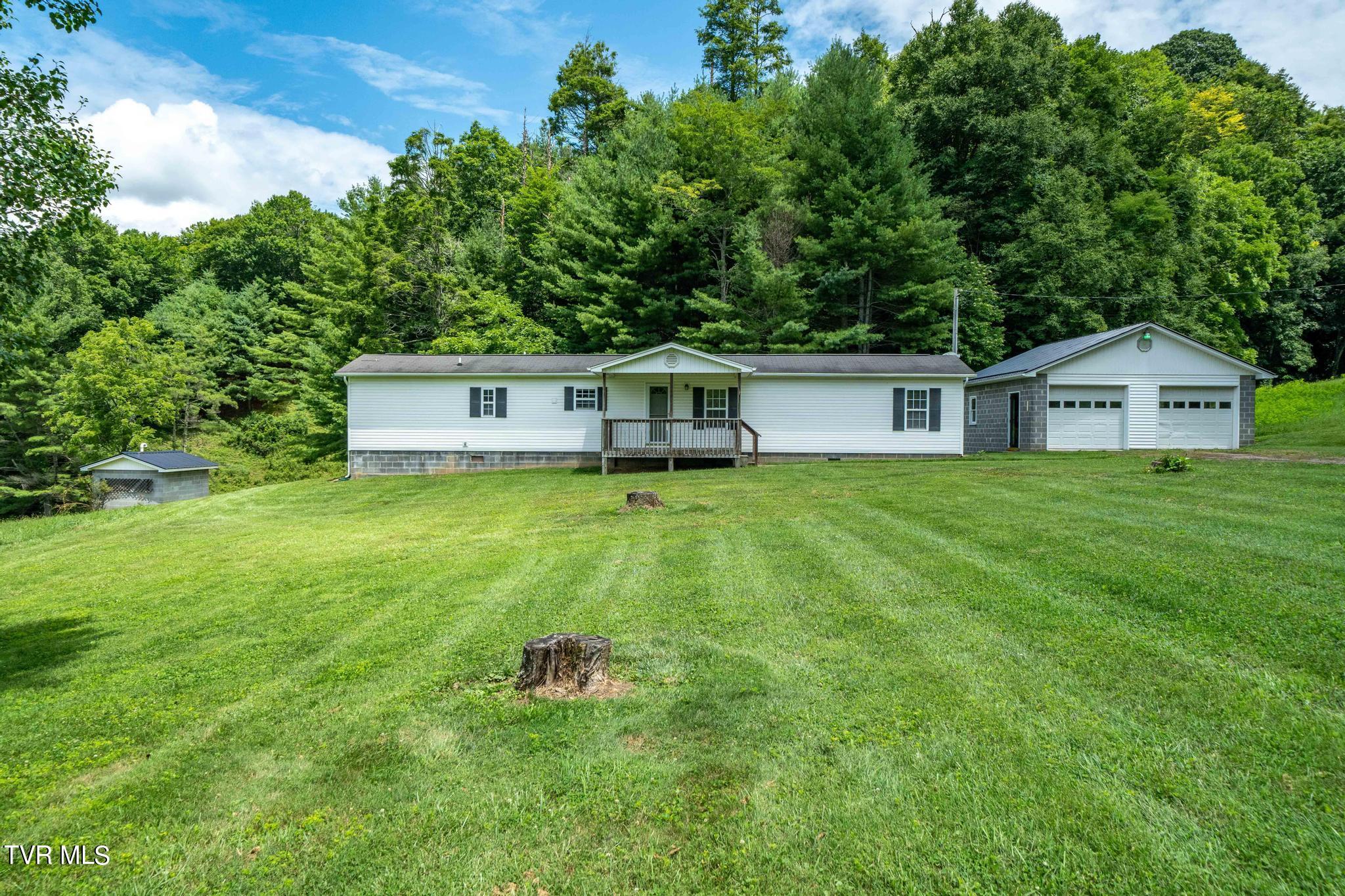 2051 Stage Road Mountain City, TN 37683 - Photo 16 of 64 2051 Stage Road (30 of 69)