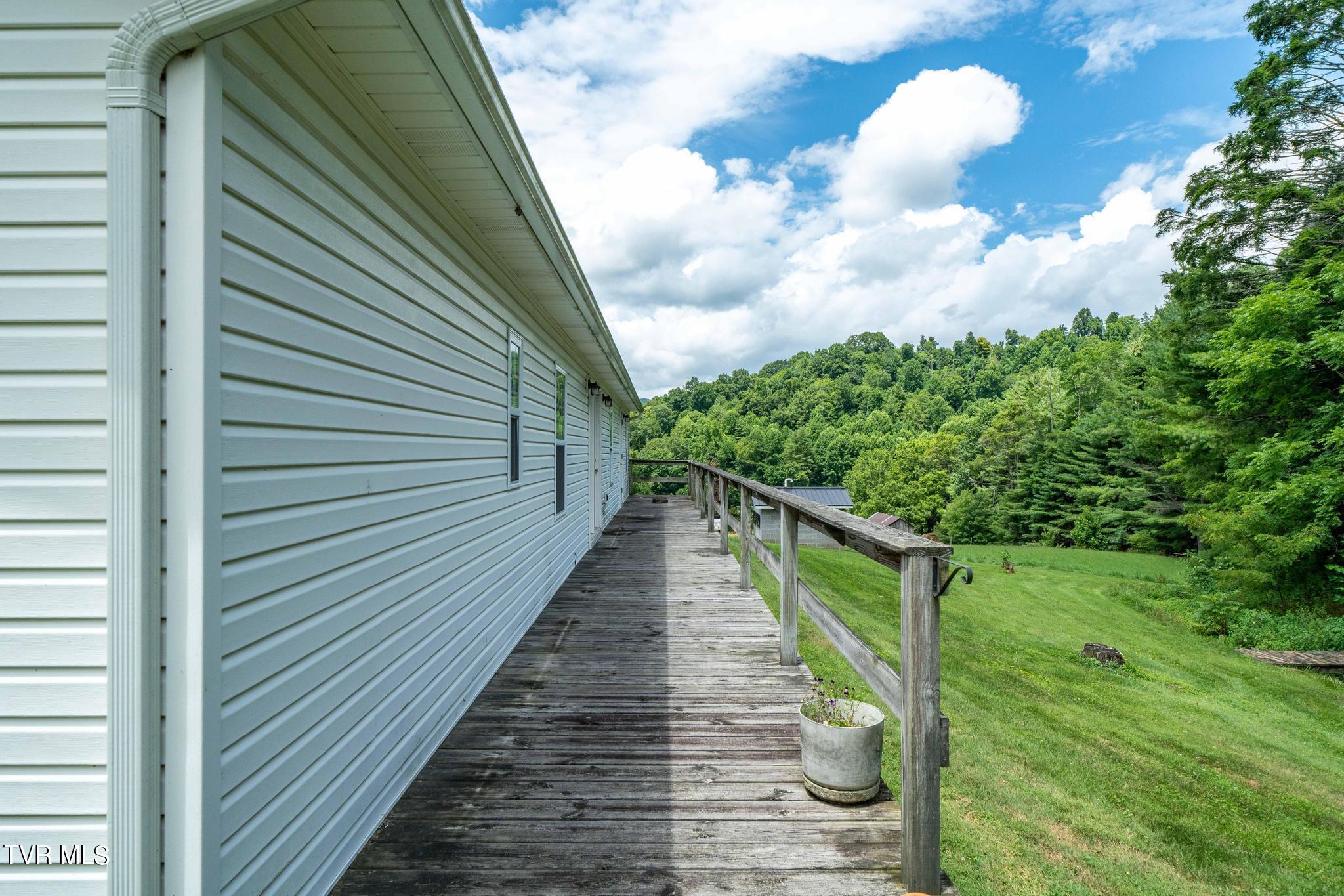 2051 Stage Road Mountain City, TN 37683 - Photo 24 of 64 2051 Stage Road (39 of 69)