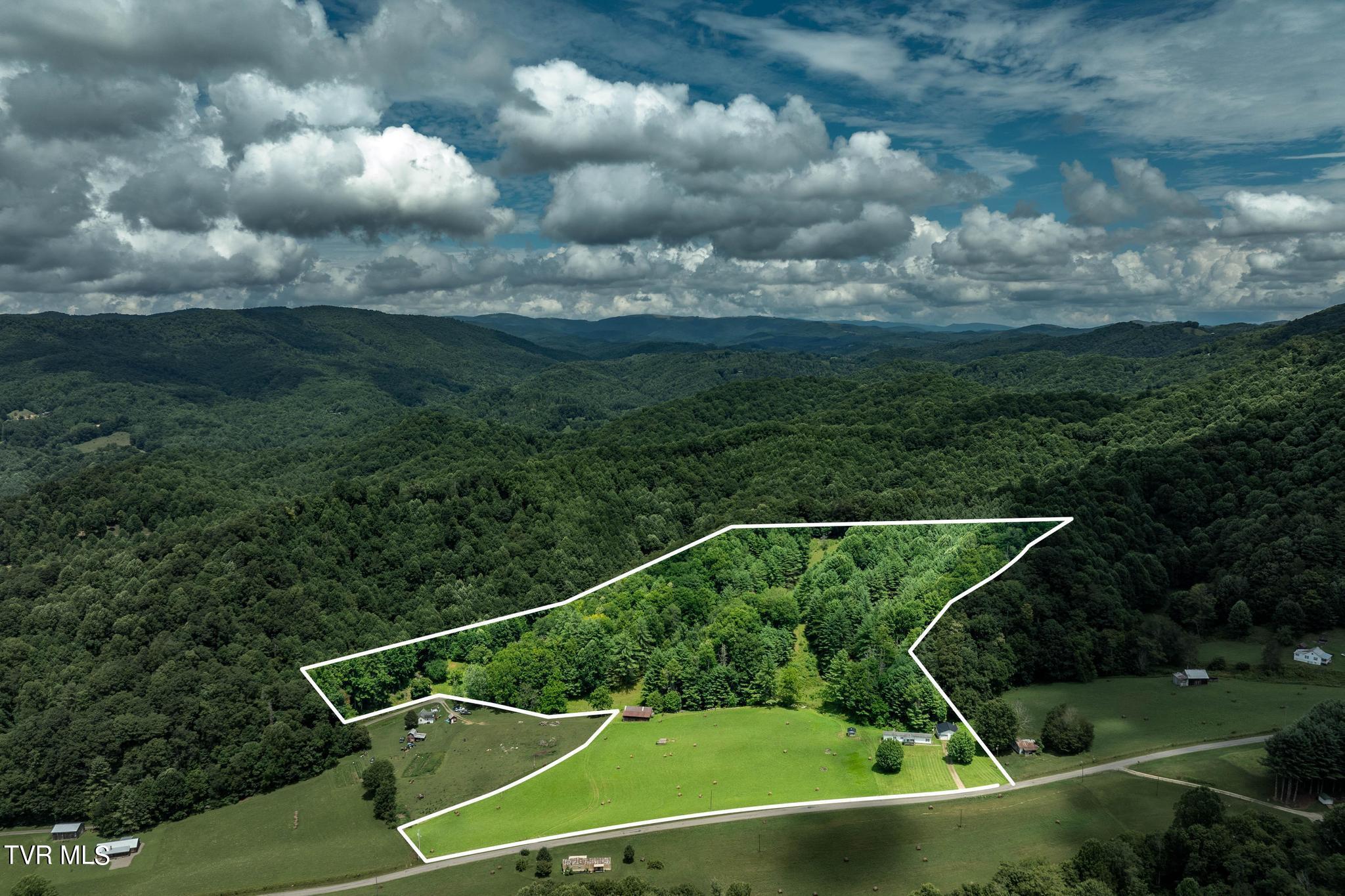 2051 Stage Road Mountain City, TN 37683 - Photo 39 of 64 2051 Stage Road (1 of 69)