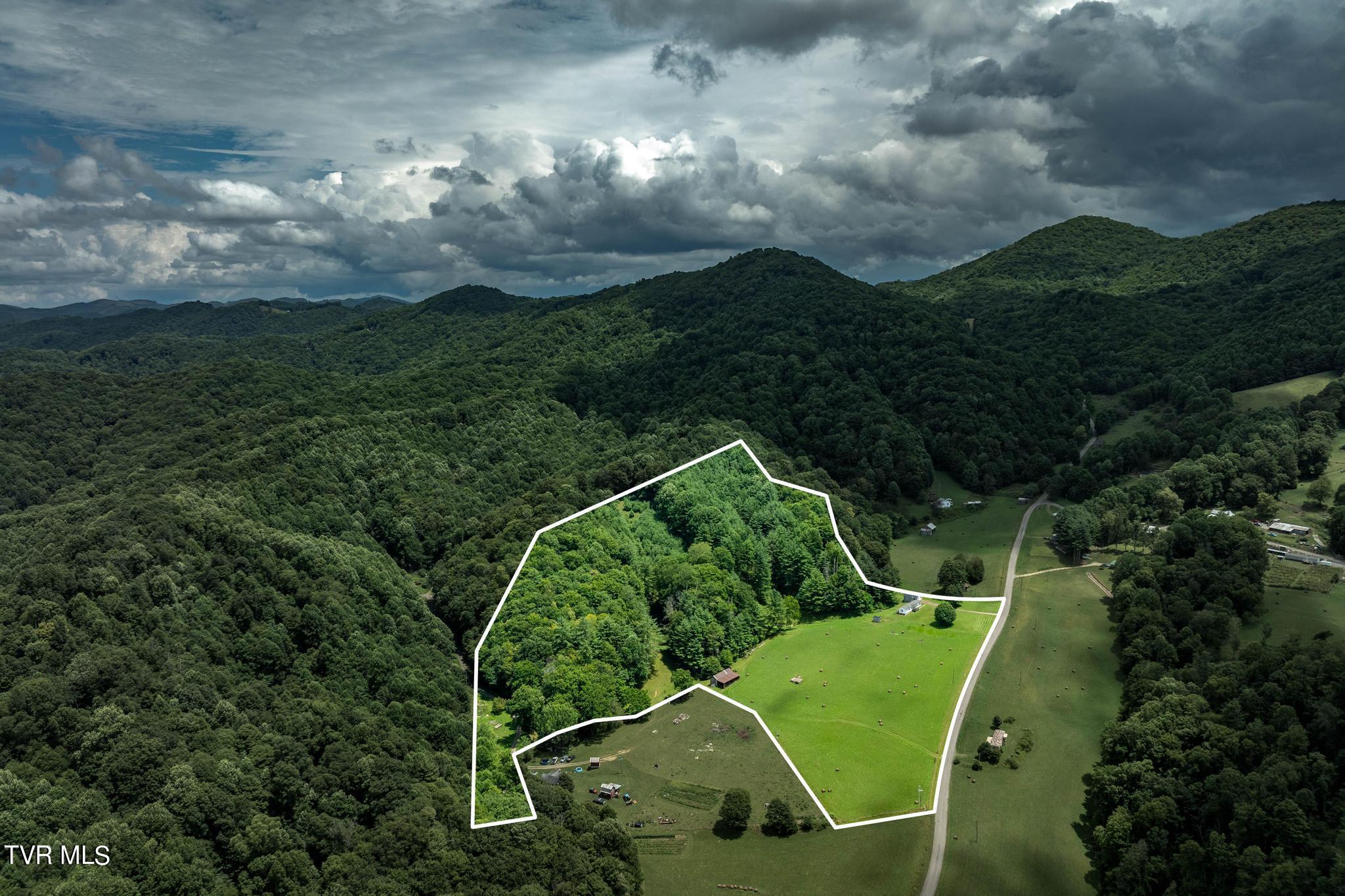 2051 Stage Road Mountain City, TN 37683 - Photo 40 of 64 2051 Stage Road (3 of 69)