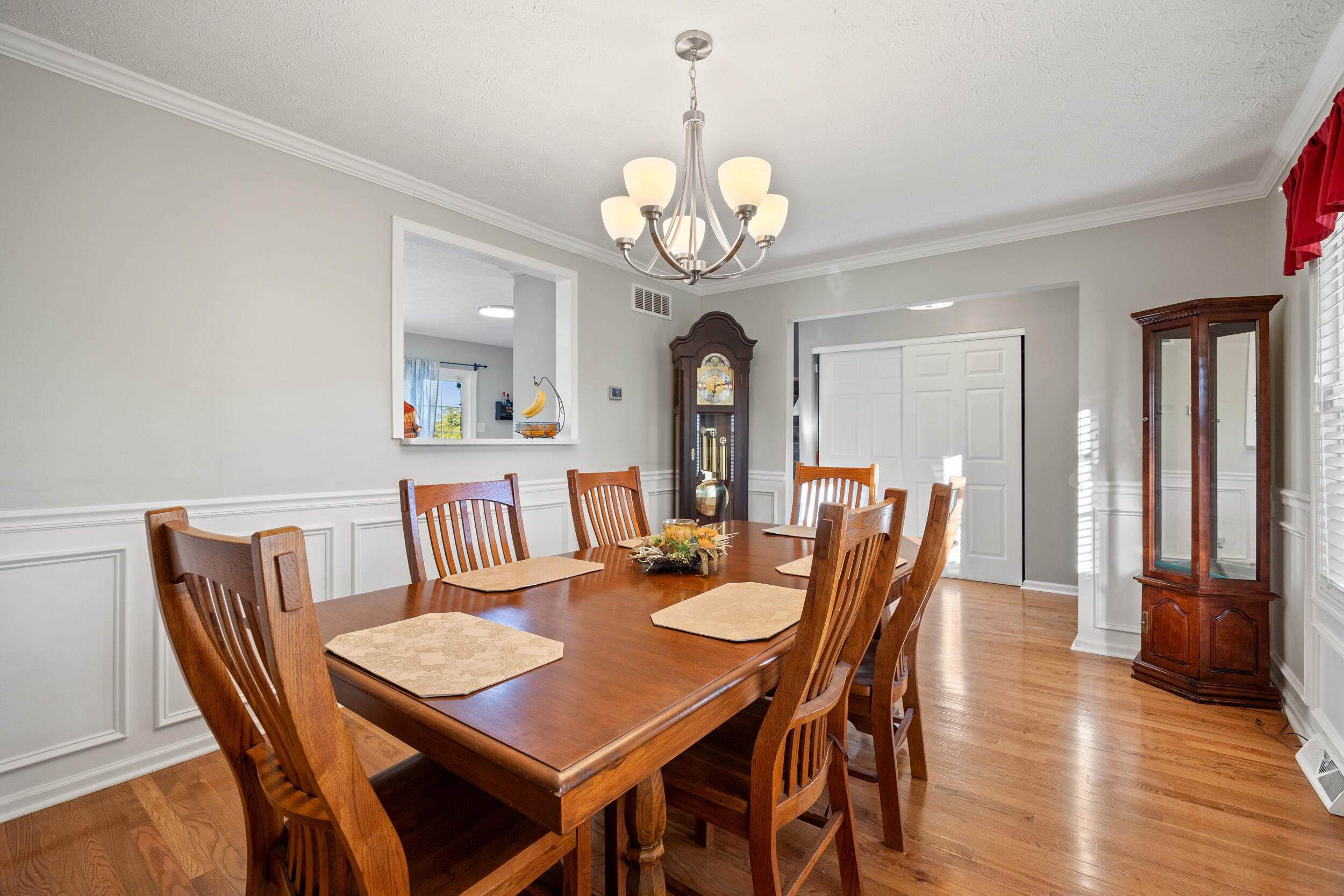 653 Squires Road Lexington, KY 40515 - Photo 6 of 40 pend0955