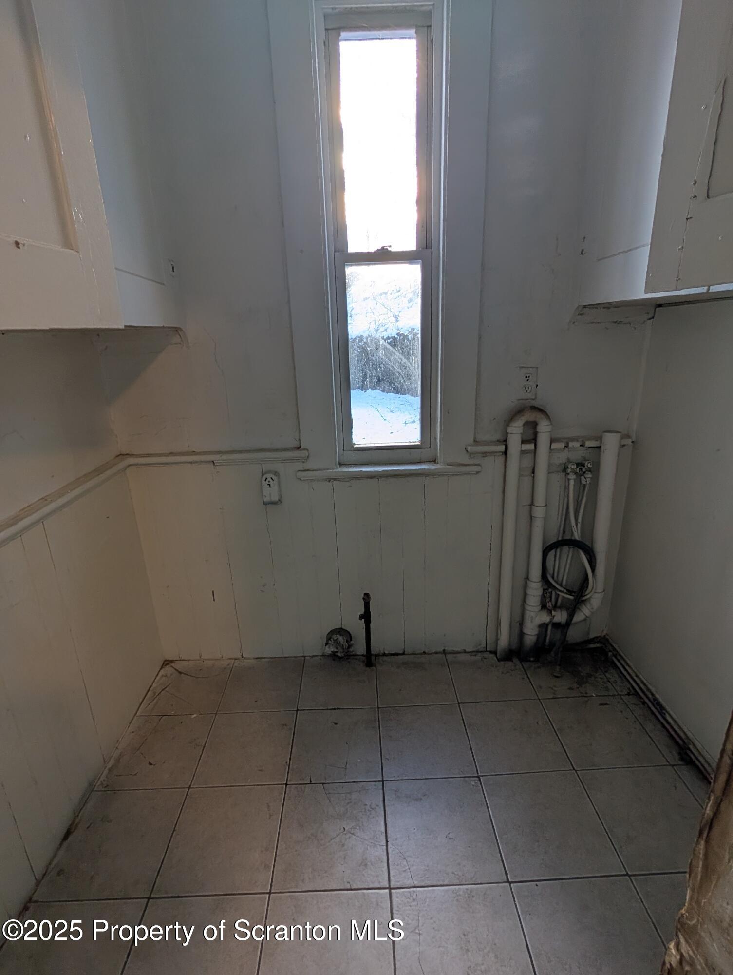 517-519 Luzerne Street Scranton, PA 18504 - Photo 4 of 25