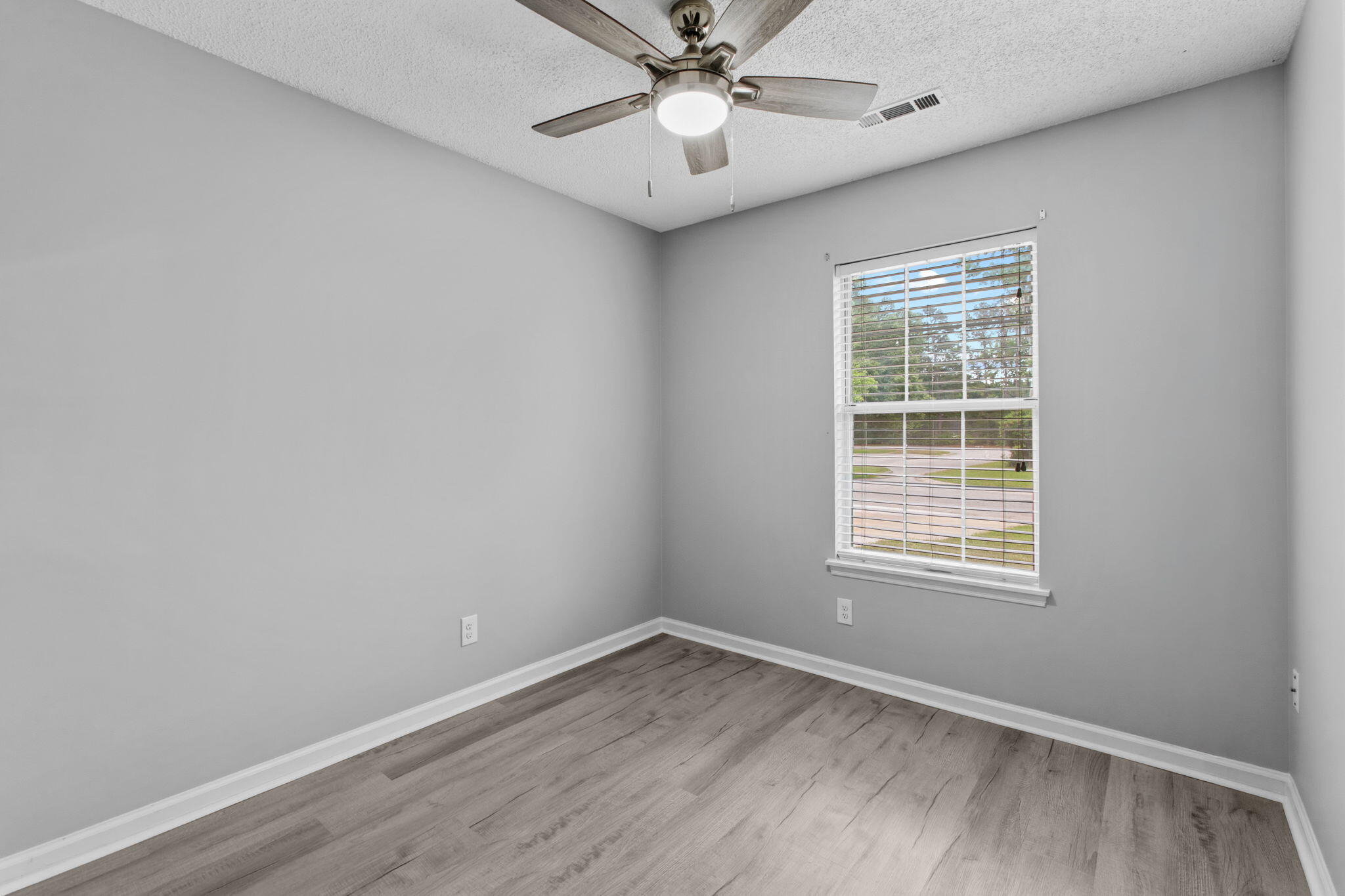 9512 One Notch Road Ladson, SC 29456 - Photo 17 of 20 Bedroom 3
