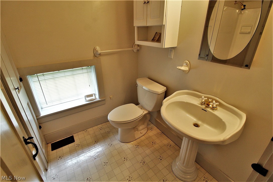 1695 Stroup Road Atwater, OH 44201 - Photo 16 of 30 Gallery Image 16