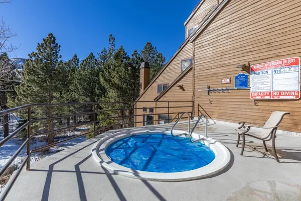 $750,000 | 865 Majestic Pines Drive, Unit 125, Mammoth Lakes, CA 93546