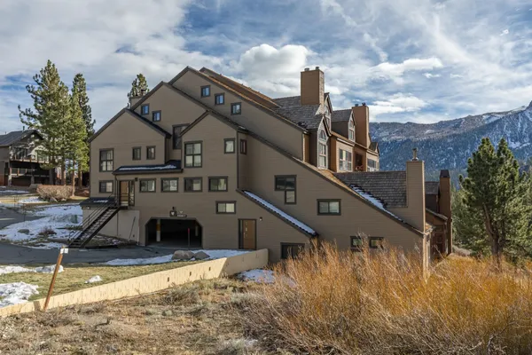 $750,000 | 865 Majestic Pines Drive, Unit 125, Mammoth Lakes, CA 93546