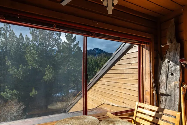 $750,000 | 865 Majestic Pines Drive, Unit 125, Mammoth Lakes, CA 93546