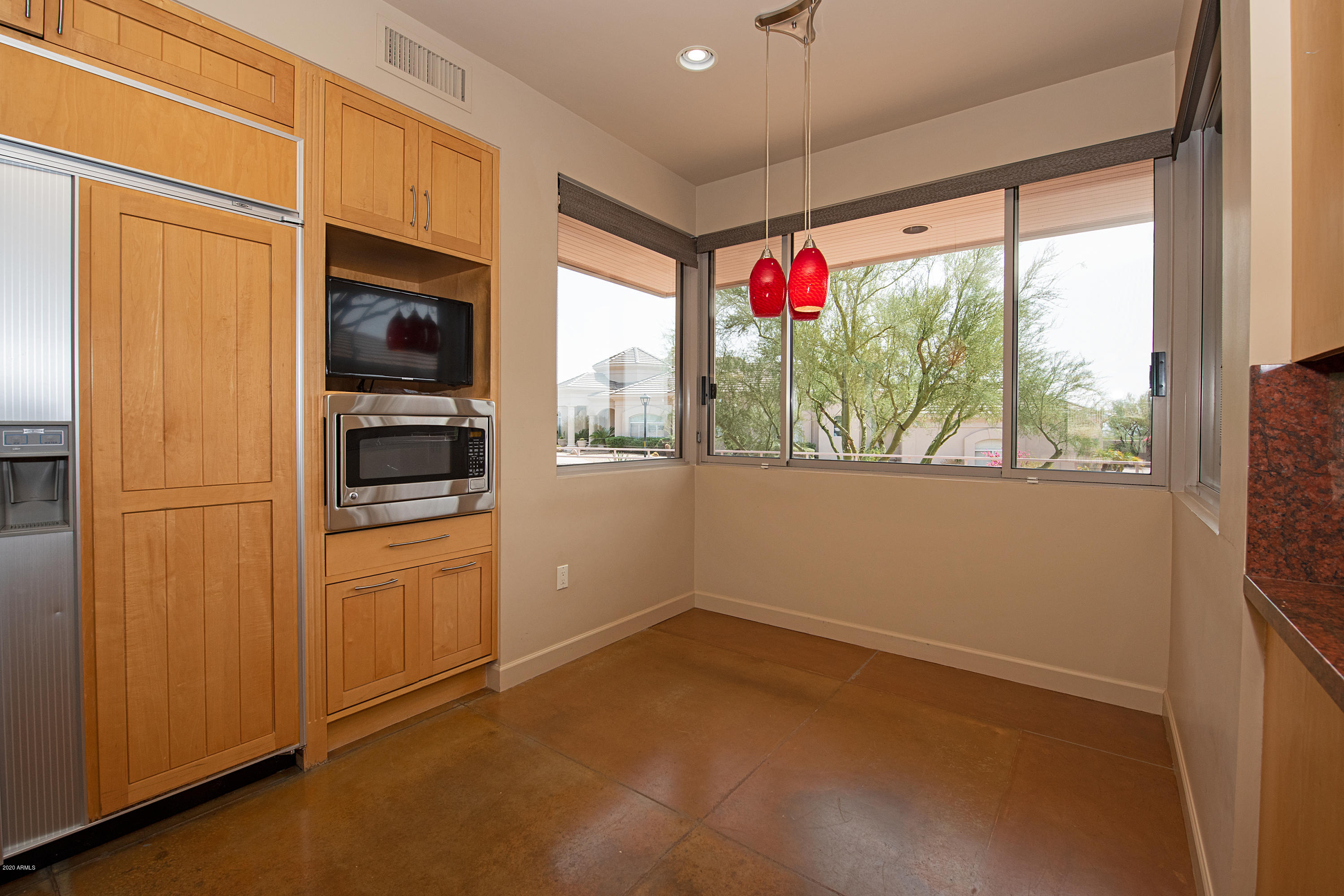 3140 East Ocotillo Road Phoenix, AZ 85016 - Photo 12 of 39 Kitchen eat-in area.