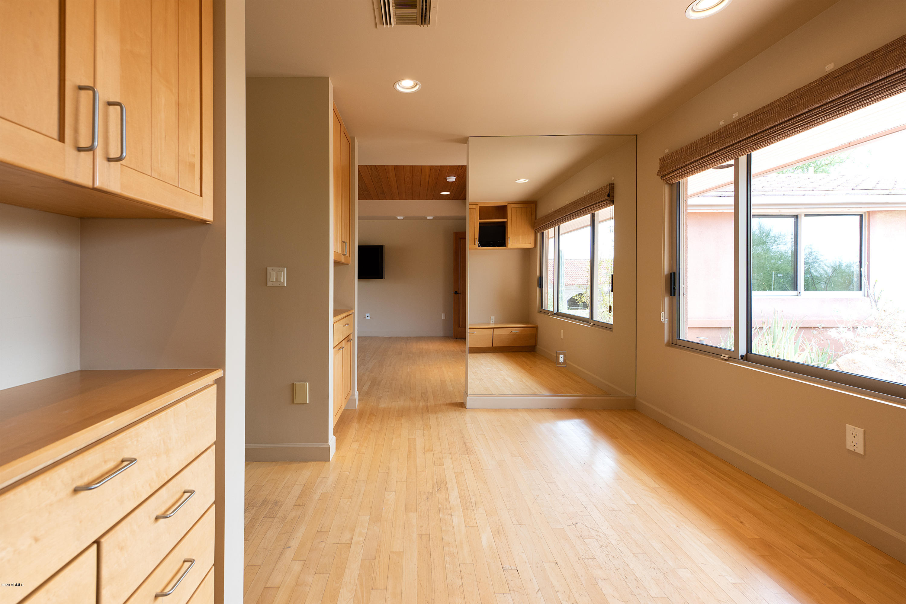 3140 East Ocotillo Road Phoenix, AZ 85016 - Photo 19 of 39 Master suite workout or yoga room.